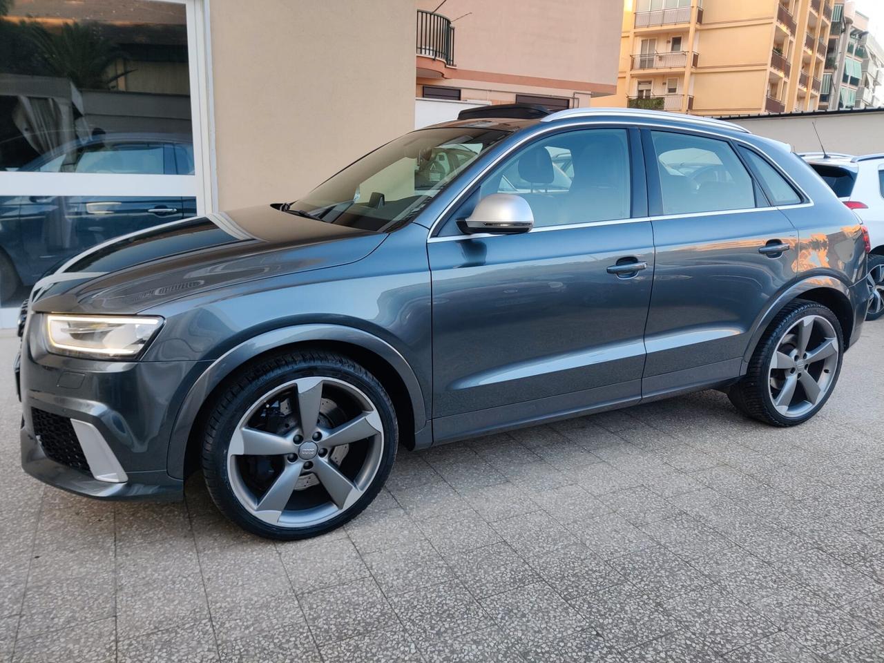Audi RSQ3 RS 2.5 TFSI quattro S tronic