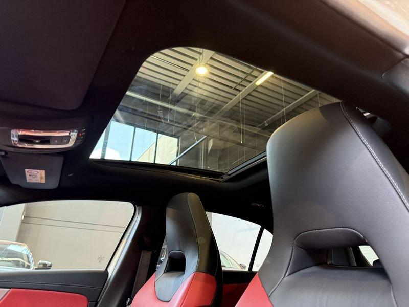 Mercedes-Benz Classe A A 220 d Automatic 4Matic Premium