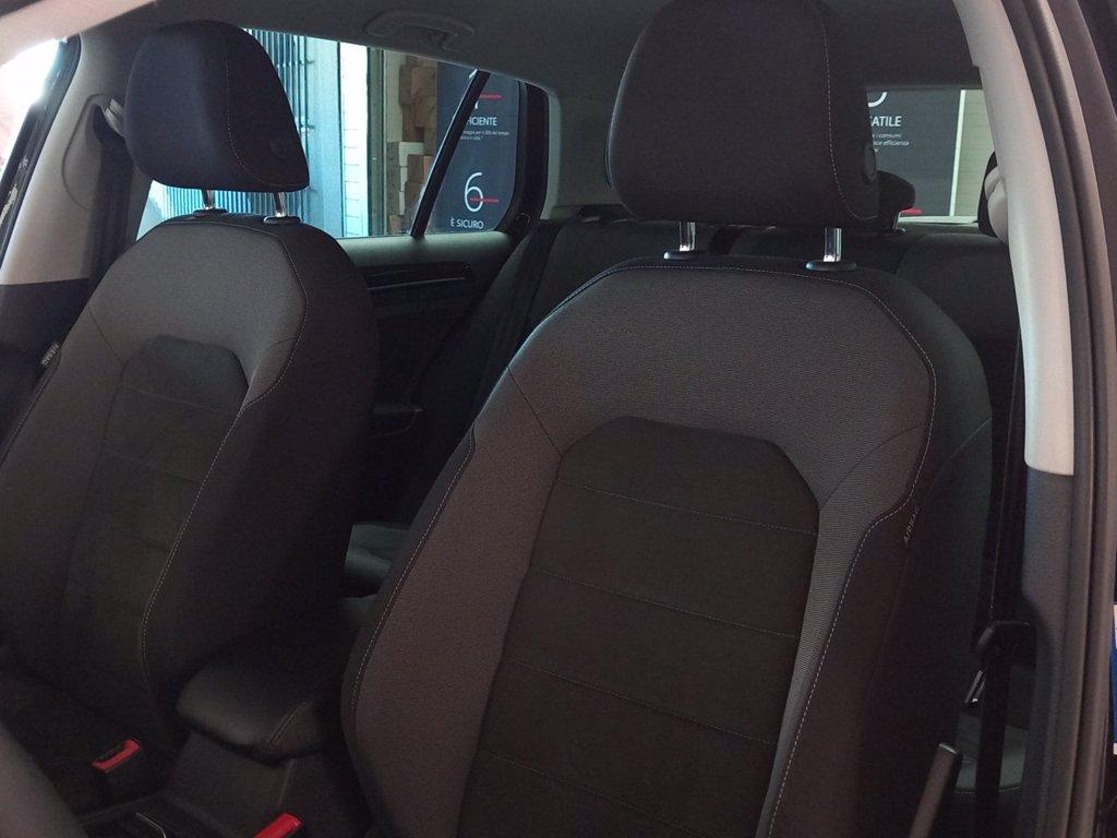 VOLKSWAGEN Golf 5p 1.6 tdi executive 115cv del 2019