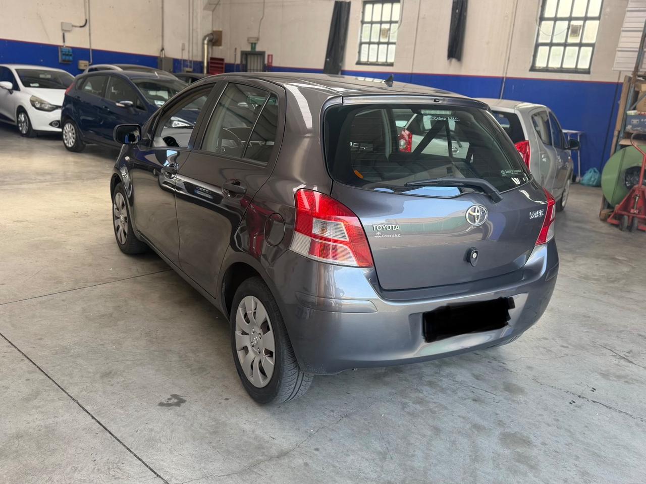 Toyota Yaris 1.0 5 porte Now GPL unico proprietario