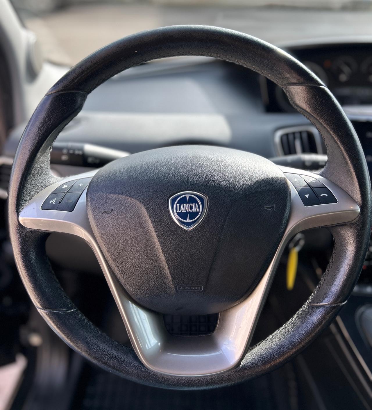 Lancia Ypsilon 1.2 69 CV GPL Gold-2022-CAR PLAY/15”