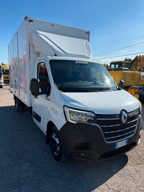 Renault Master furgonato con sponda
