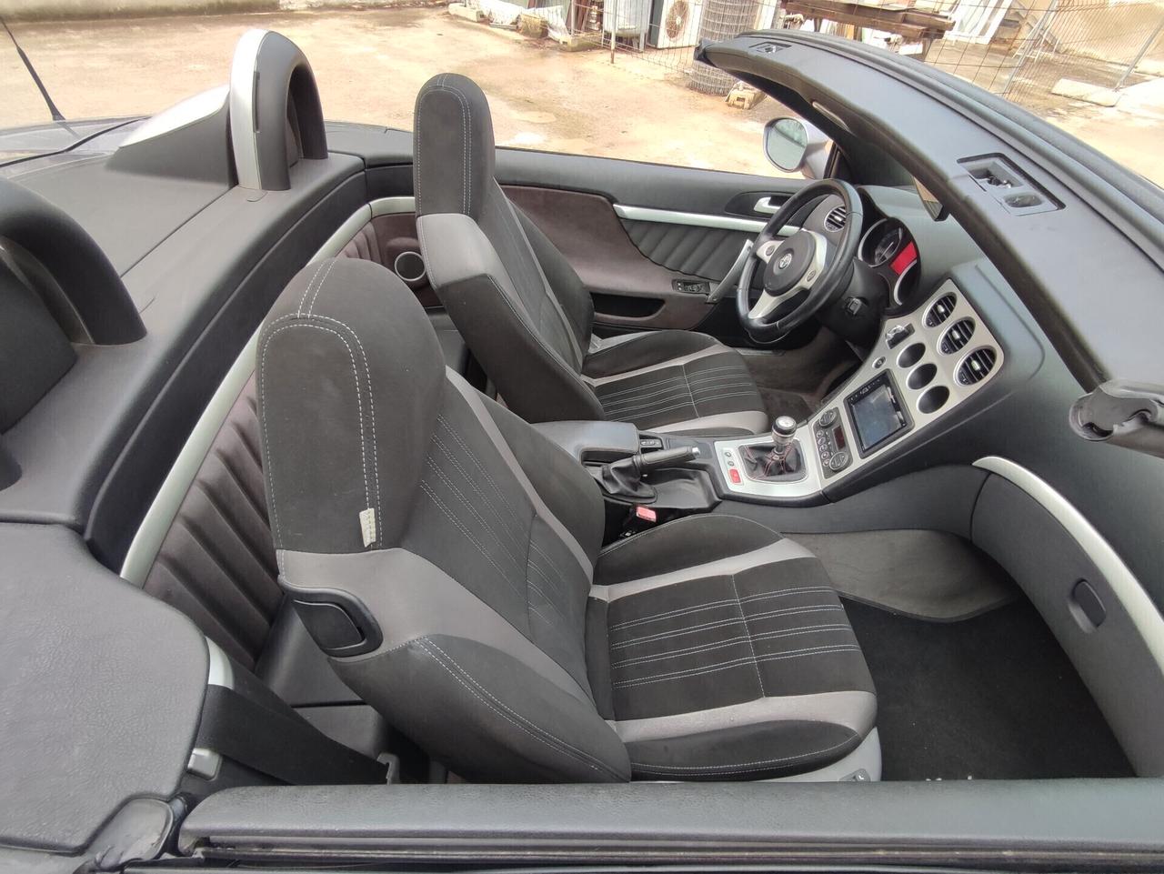 Alfa Romeo Spider 2.4 JTDm 210CV