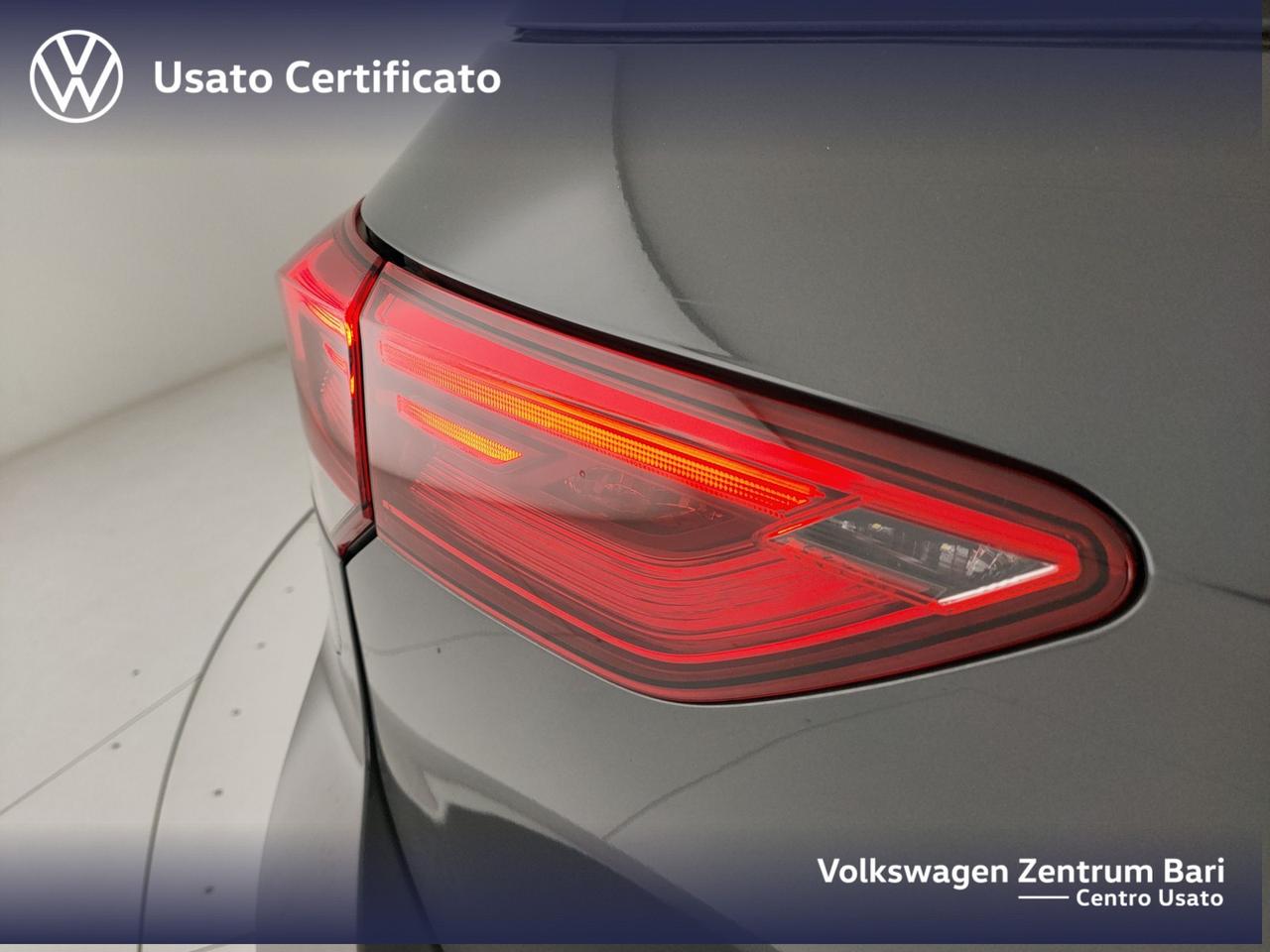 Volkswagen Golf 1.0 etsi evo life 110cv dsg