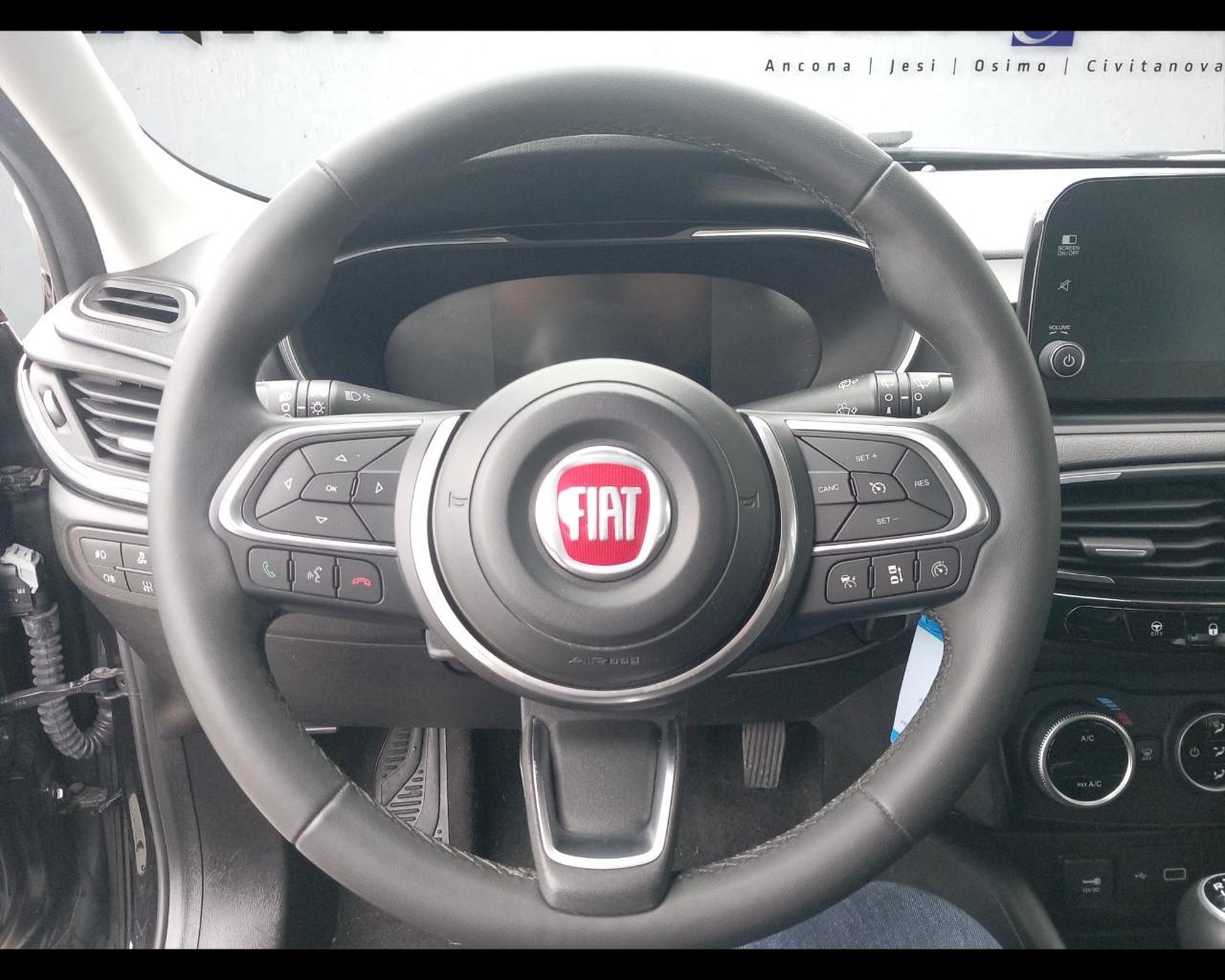 FIAT Tipo (2015-->) - Tipo 1.6 Mjt S&S SW Business