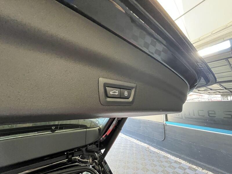 BMW X1 sDrive 18i DCT