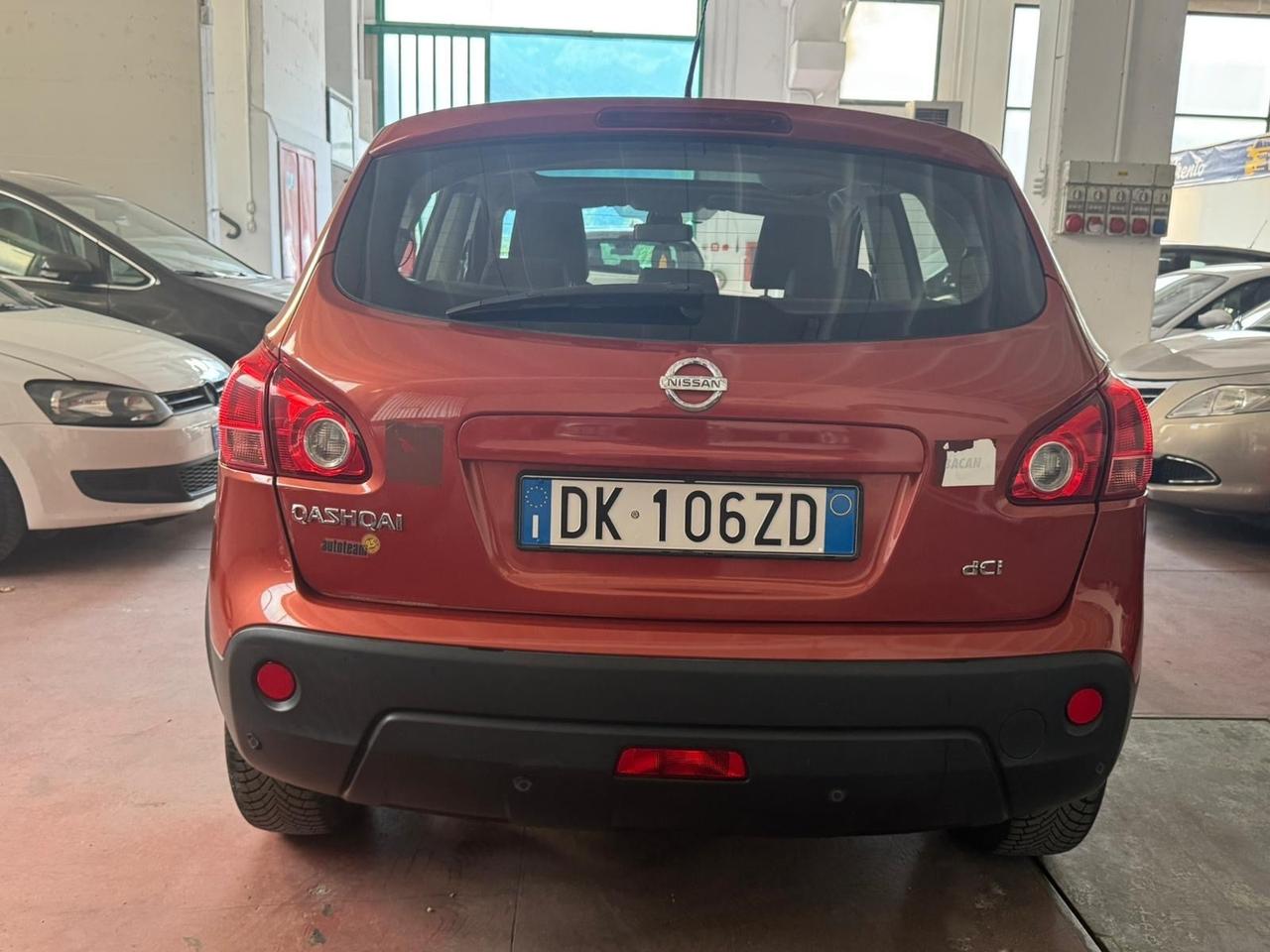 Nissan Qashqai 2.0 dCi DPF 4WD VISIA