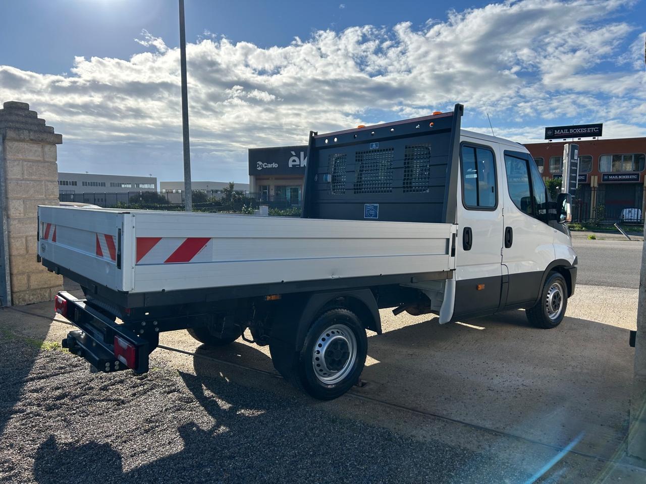 IVECO DAILY 7 POSTI 35S140