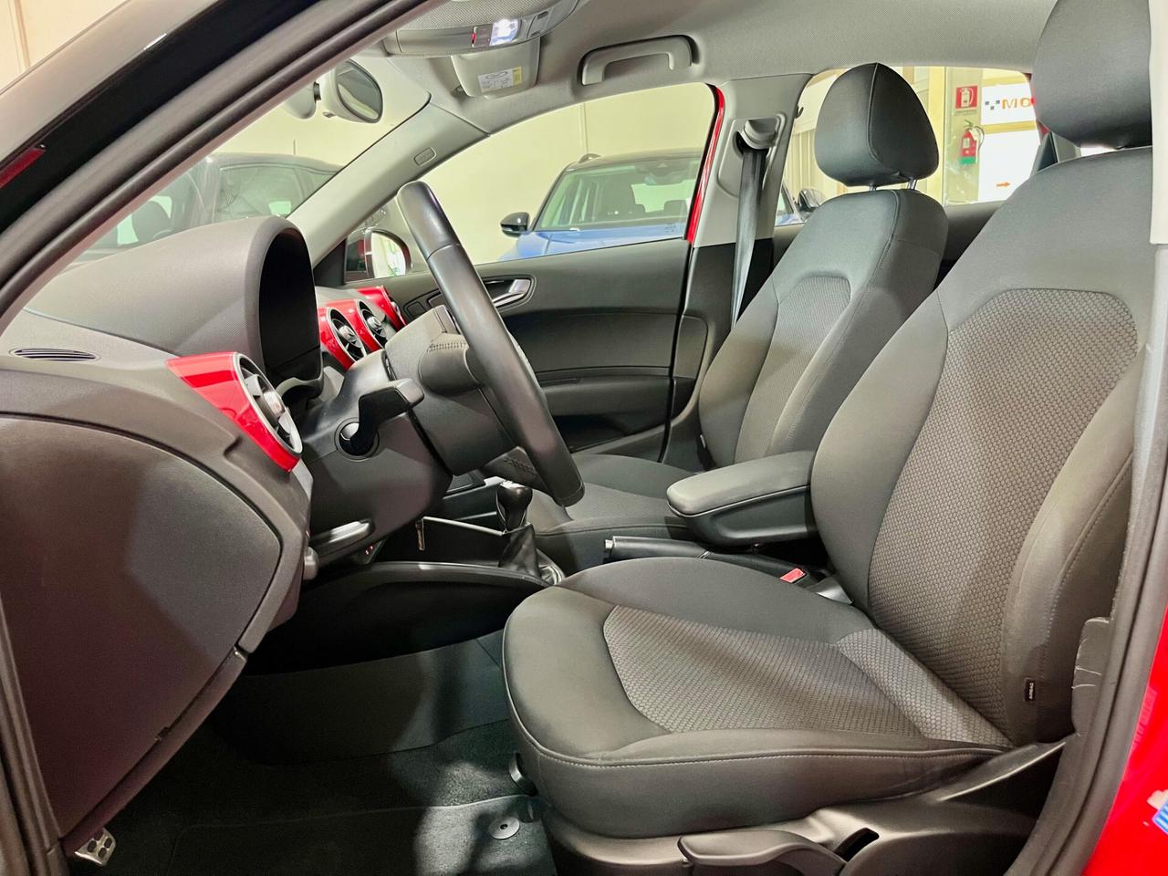 Audi A1 SPORTBACK 1.6 TDI S line edition UNICO PROP.