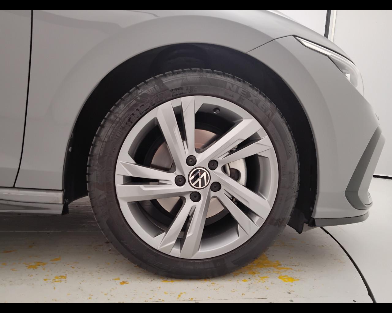 VOLKSWAGEN Golf VIII 2020 - Golf 1.5 tsi evo R-Line 130cv
