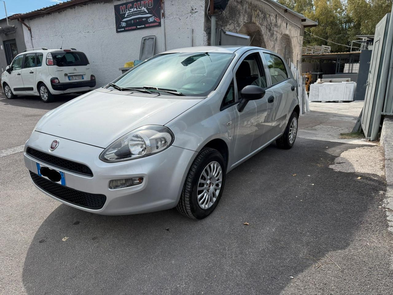 Fiat Punto 1.4 8V 2018 tagliandata e garantita