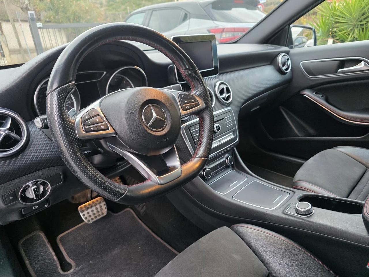 Mercedes-benz A 180 d Automatic Premium
