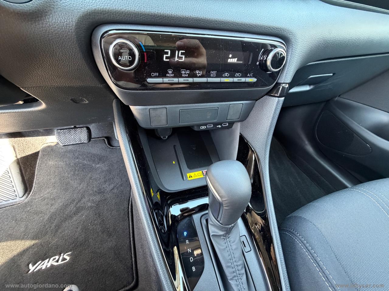 TOYOTA Yaris 1.5 Hybrid 5p. ICON VETTURA KM 0