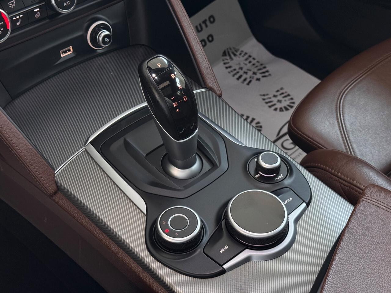 Alfa Romeo Stelvio 2.2 Q4 210CV AT8