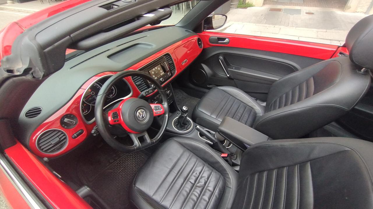 Volkswagen Maggiolino Cabrio 2.0 TDI Sport BlueMotion Technology