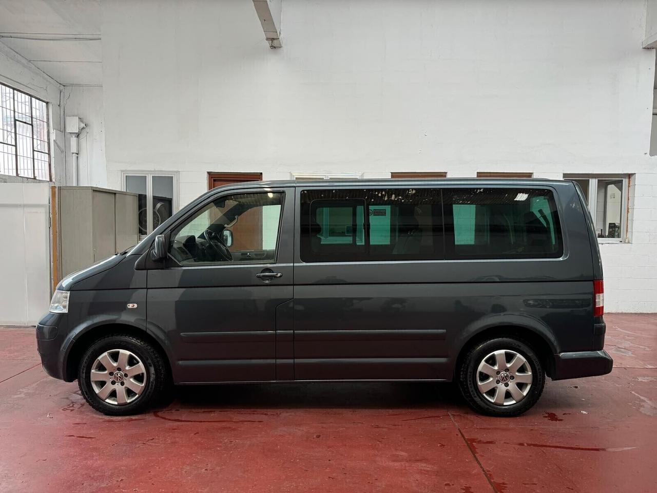 Volkswagen Multivan 2.5 TDI/174CV Tiptr.Highline