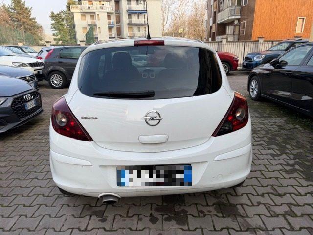 OPEL Corsa 1.2 3 porte b-color