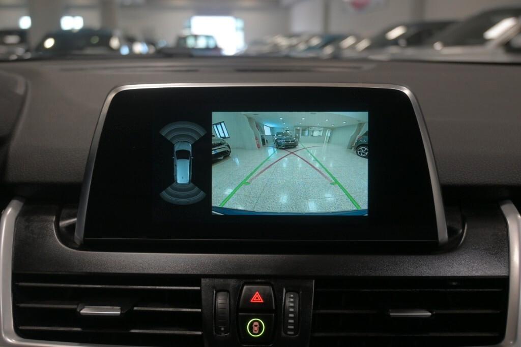 BMW 216D GRAN TOURER 116CV 6M. SPORT LINE ( FARI LED - PELLE - AMBIENT LIGHTS - CRUISE - NAVI - PARK ASSISTANT - TELECAMERA POST. - CERCHI 17 )