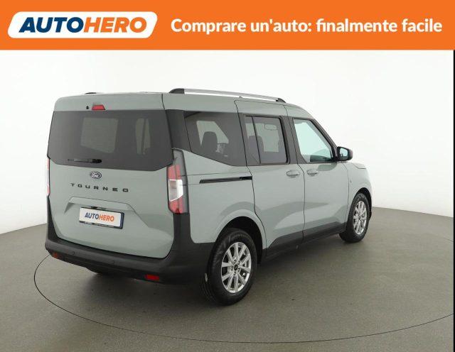 FORD Tourneo Courier 1.0 EcoBoost Powershift Titanium