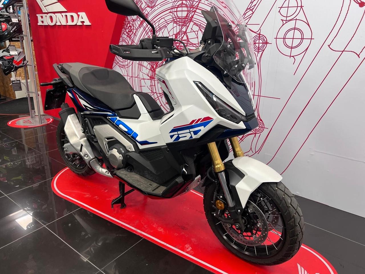 Honda X-ADV 750 2026