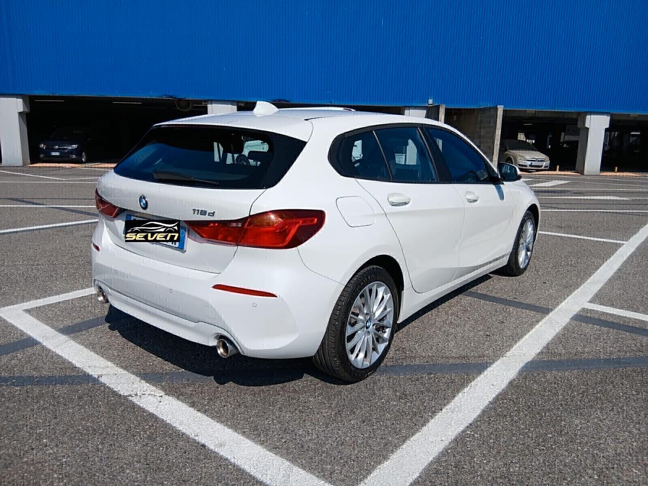 Bmw 118 118d 5p. Business Advantage