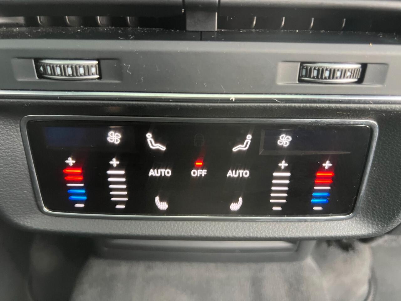 Audi Q8 55 TFSI e quattro tiptronic Sport