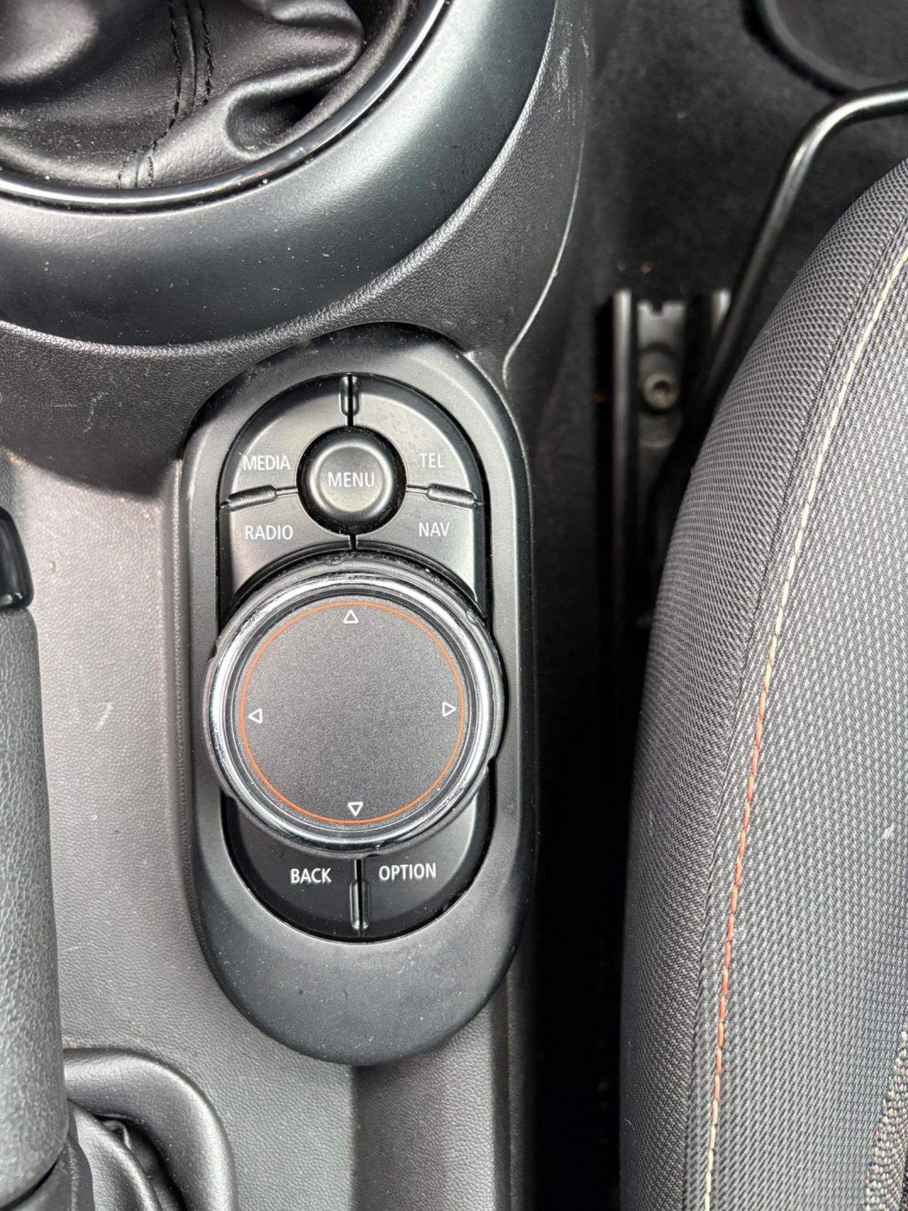 Mini 1.5 Cooper D Business XL