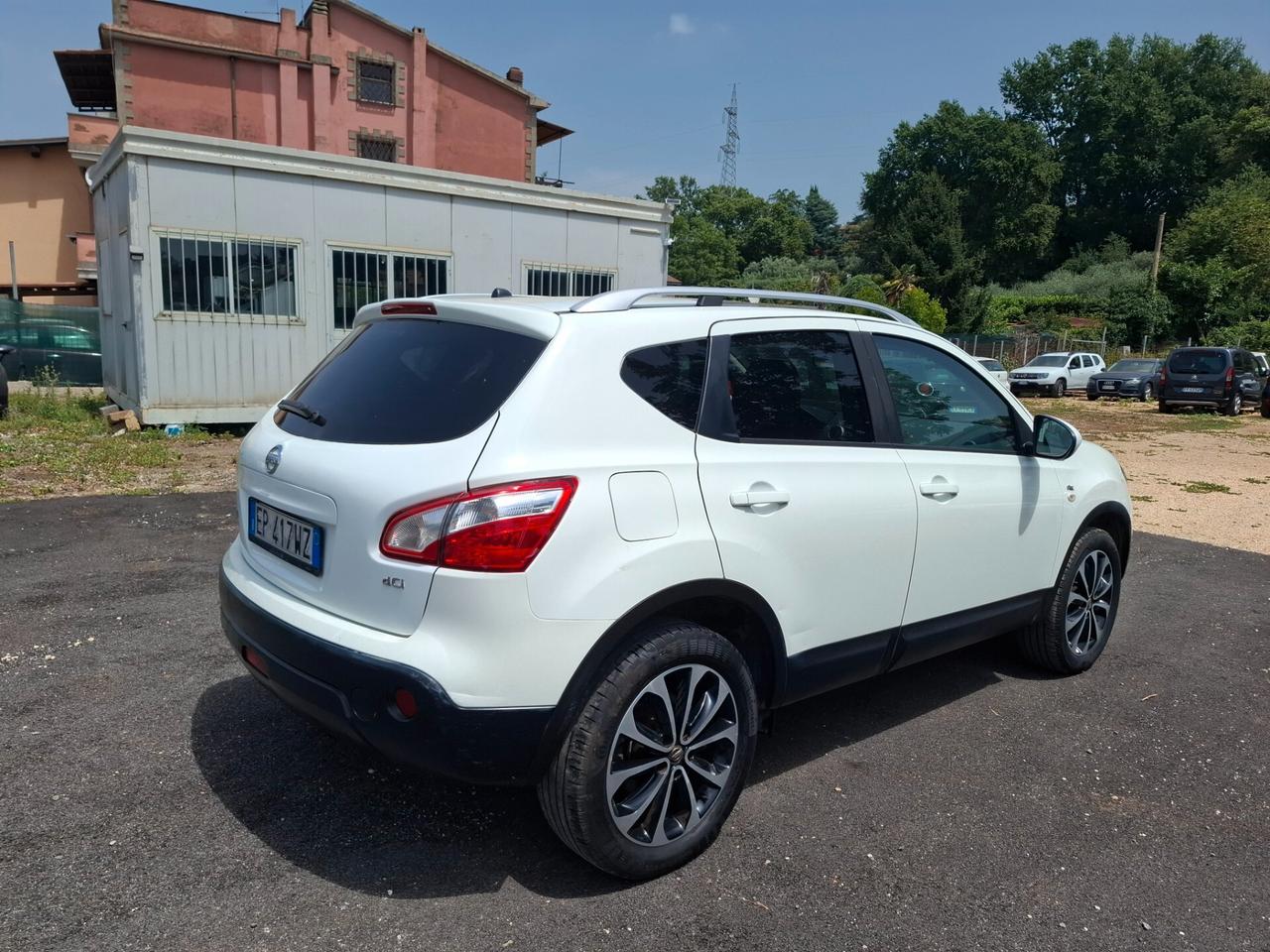 Nisan qashqai