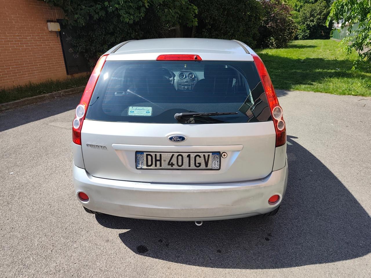 Ford Fiesta 1.2 Benz 5 porte lavori certificati