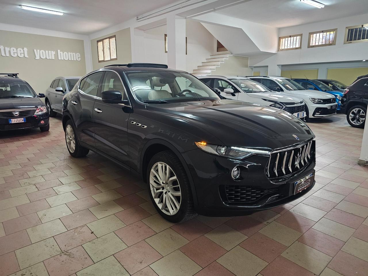 Maserati Levante V6 Diesel 275 CV AWD Granlusso