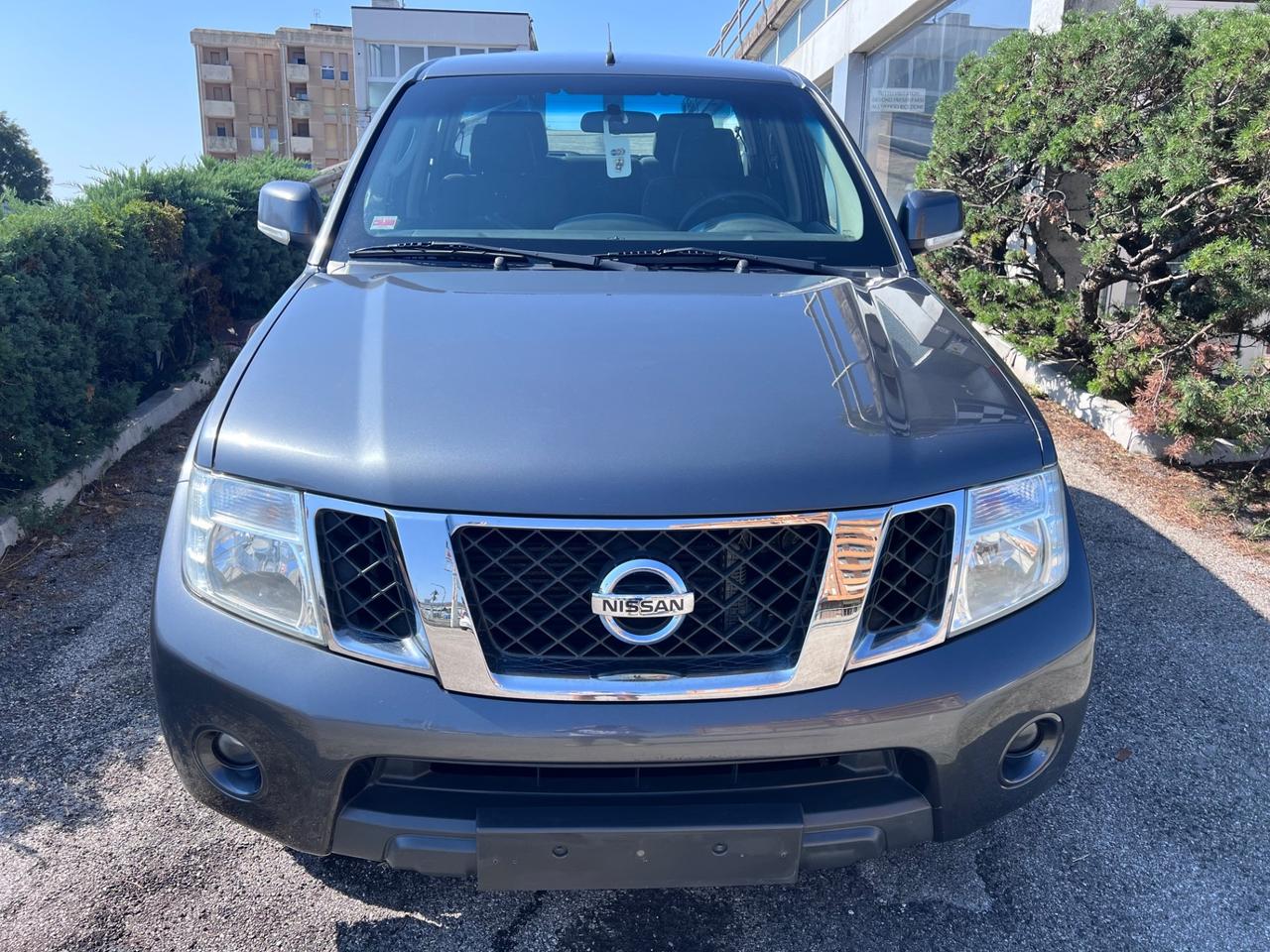 Nissan Navara 2.5 dCi 190CV 4 porte Double Cab LE Plus Restyling