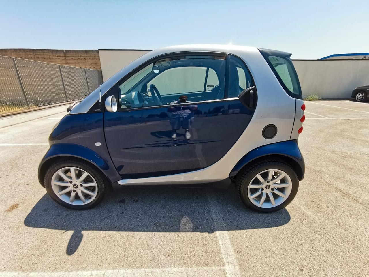 Smart ForTwo 700 coupé passion (45 kW)