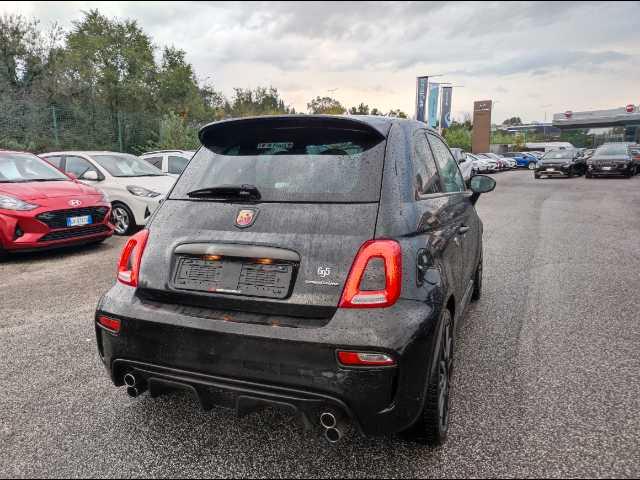 Abarth 695 - 695 1.4 t-jet 180cv auto