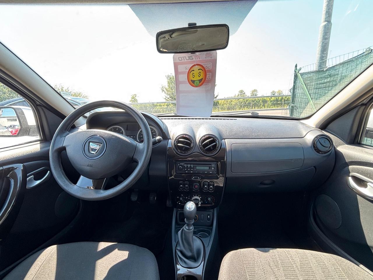 Dacia Duster 1.5 Diesel Neopatentati con gancio di traino