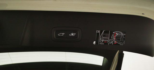 VOLVO XC40 T4 Recharge Plug-in Hybrid Inscription Expression