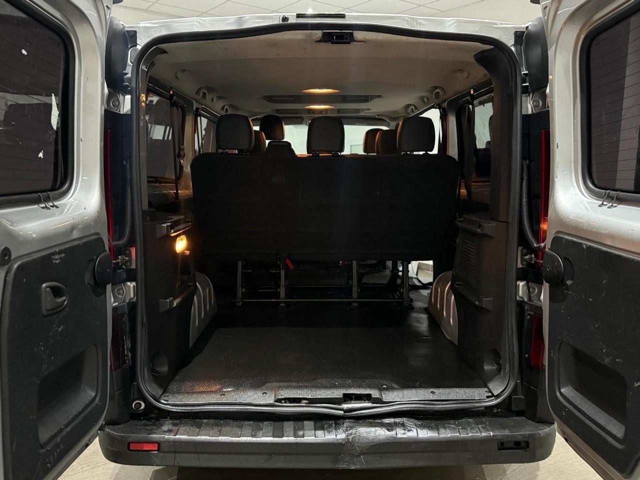 Opel Vivaro 1.6 Biturbo kw107/cv145 posti 8+1