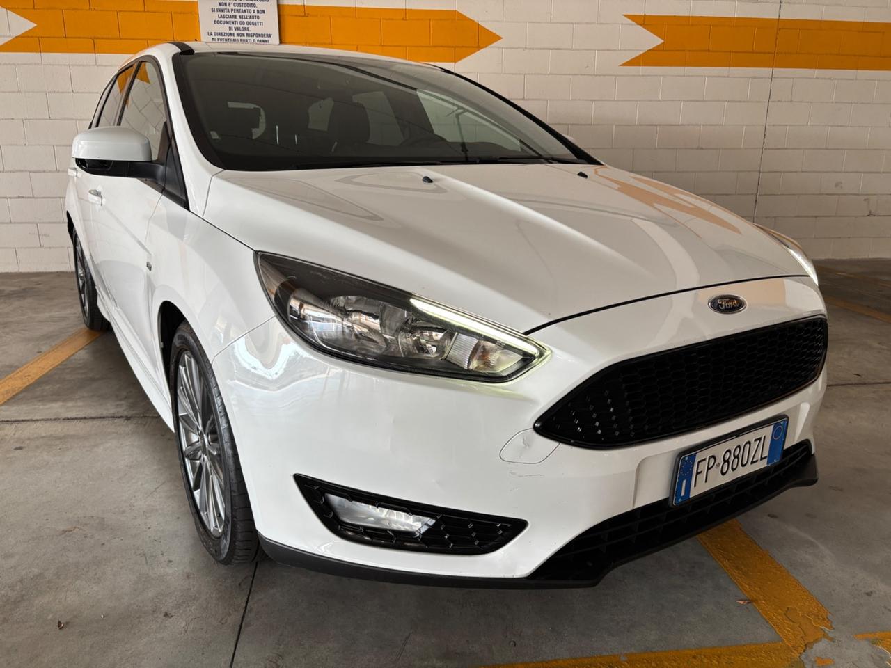 Ford Focus 1.5 TDCi SW ST Line Business