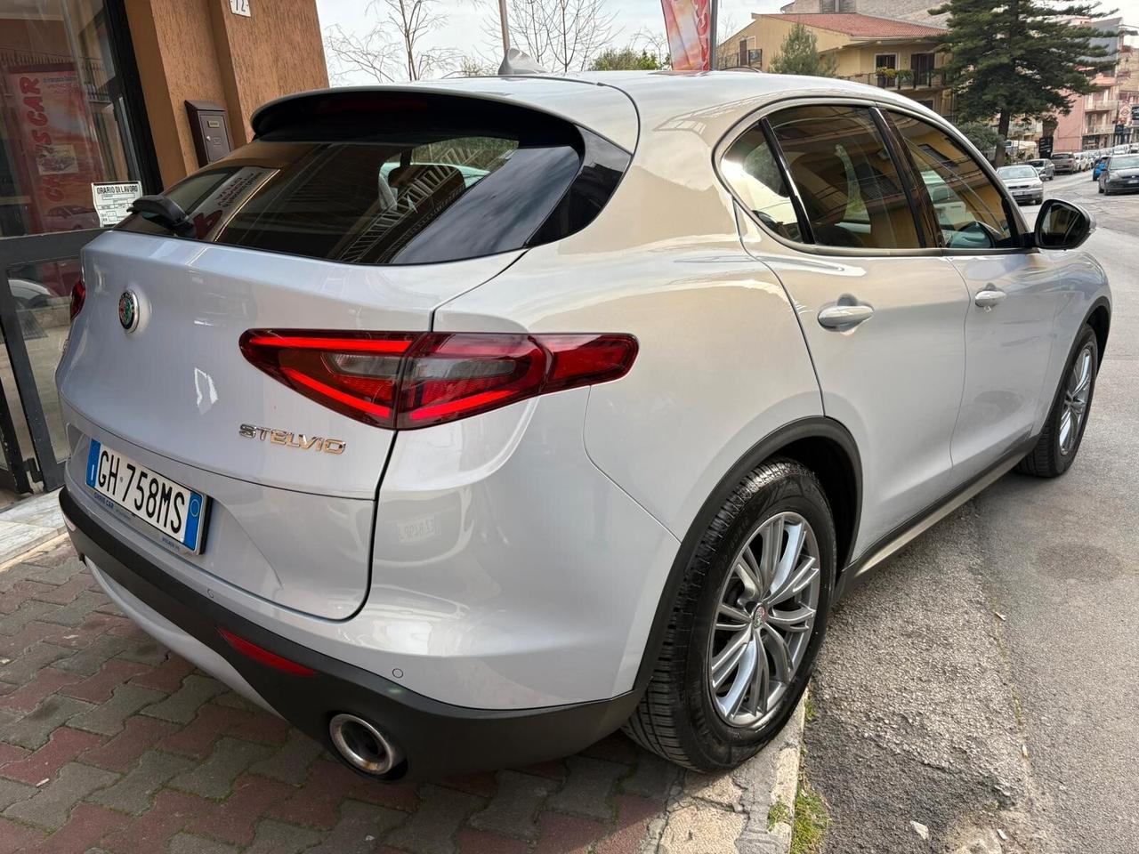 Alfa Romeo Stelvio 2.2 Turbodiesel 190 CV AT8 Q4 Super Business