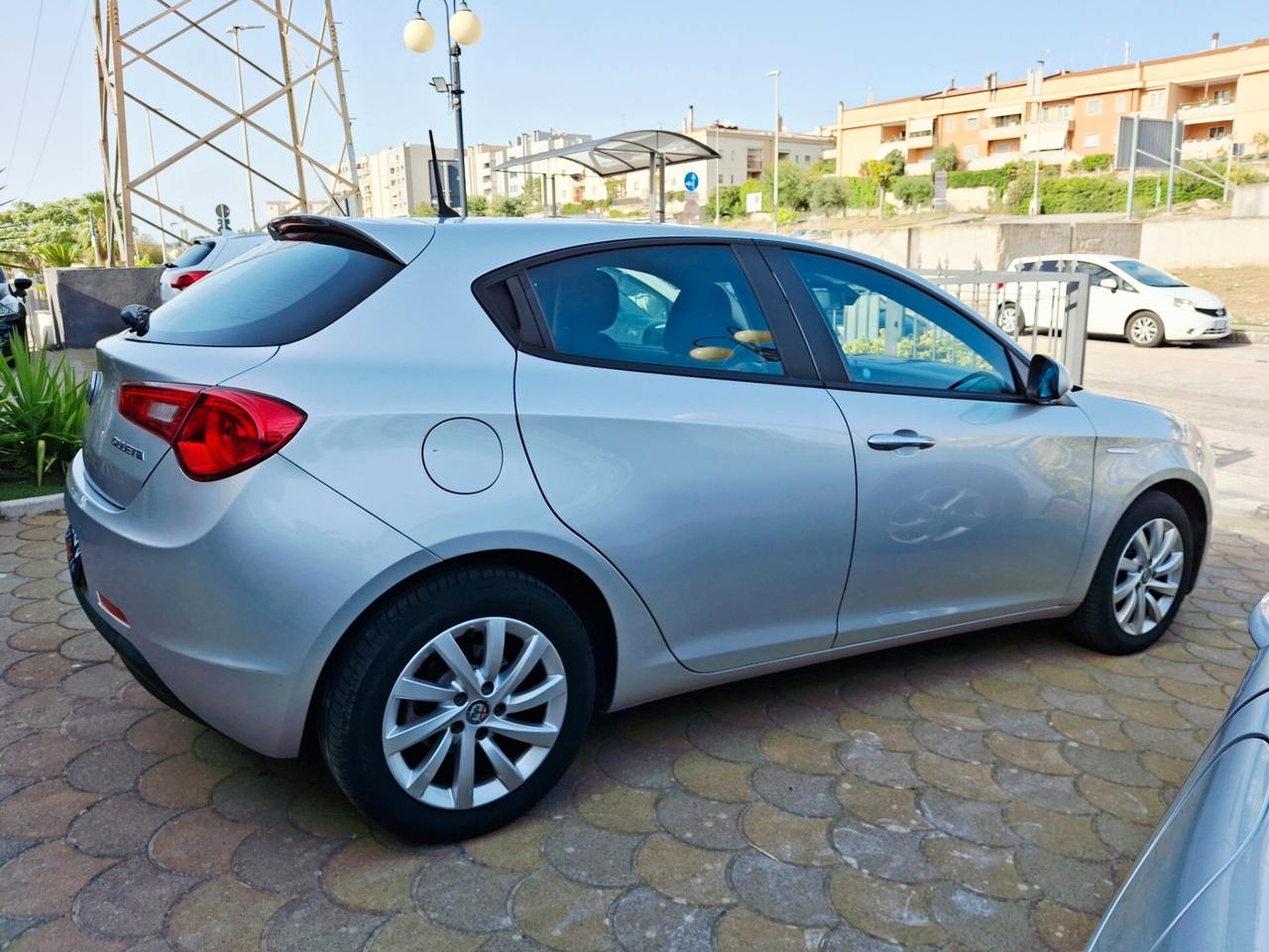 Alfa Romeo Giulietta 1.6 JTDm 120 CV