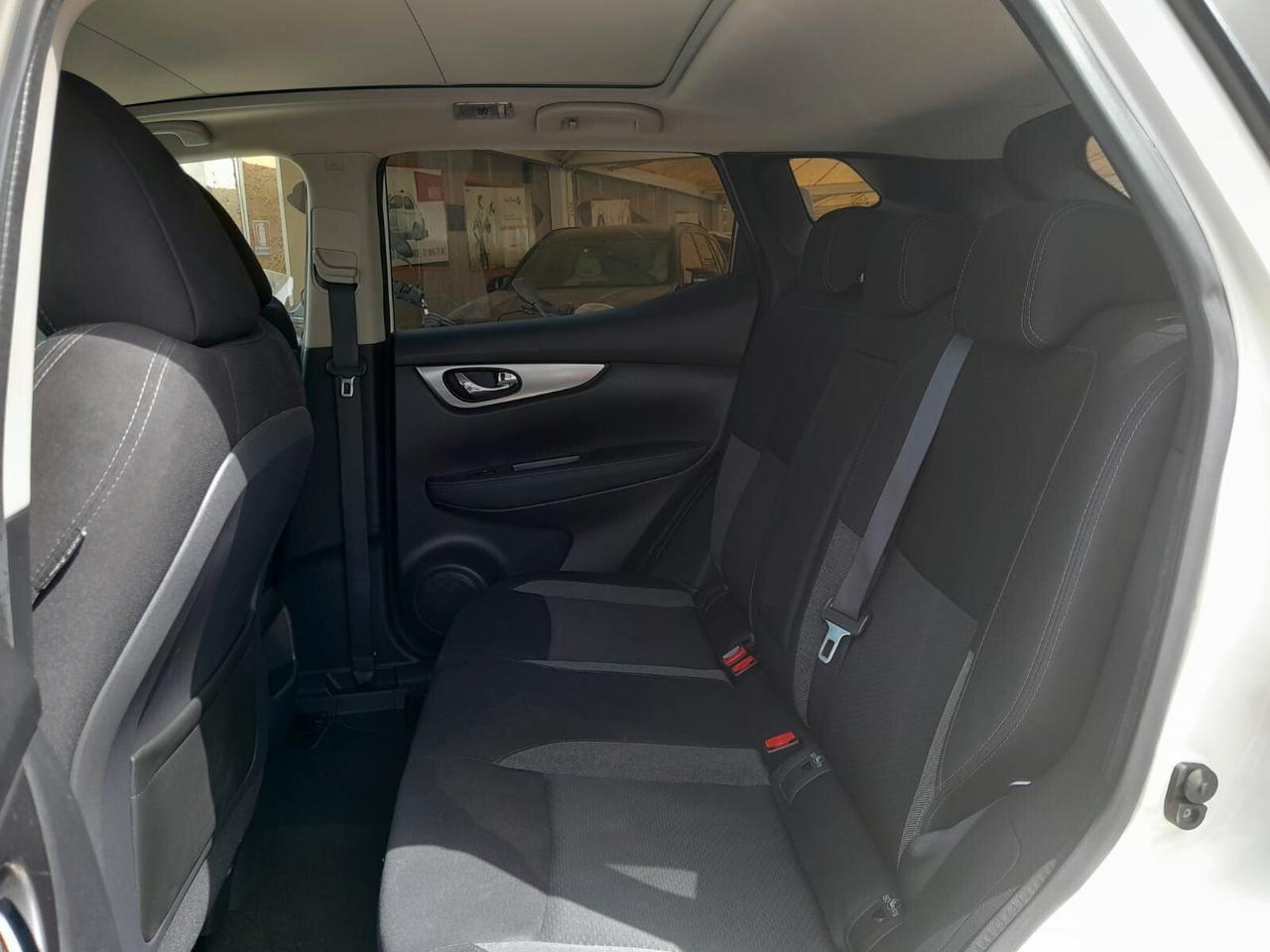 Nissan Qashqai 1.5 dCi N-Connecta