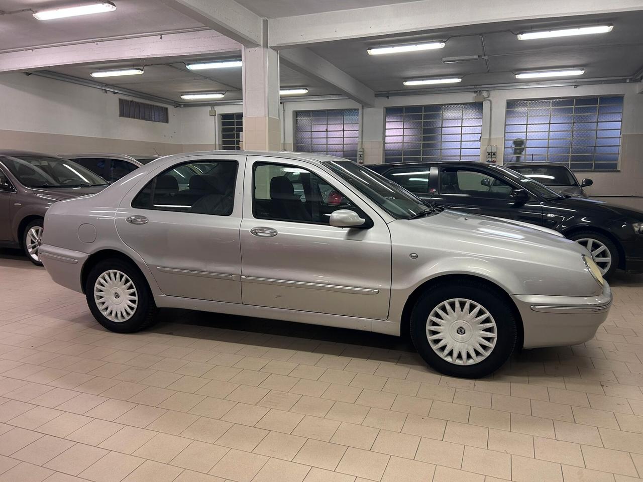 Lancia Lybra 1.9 JTD cat LX