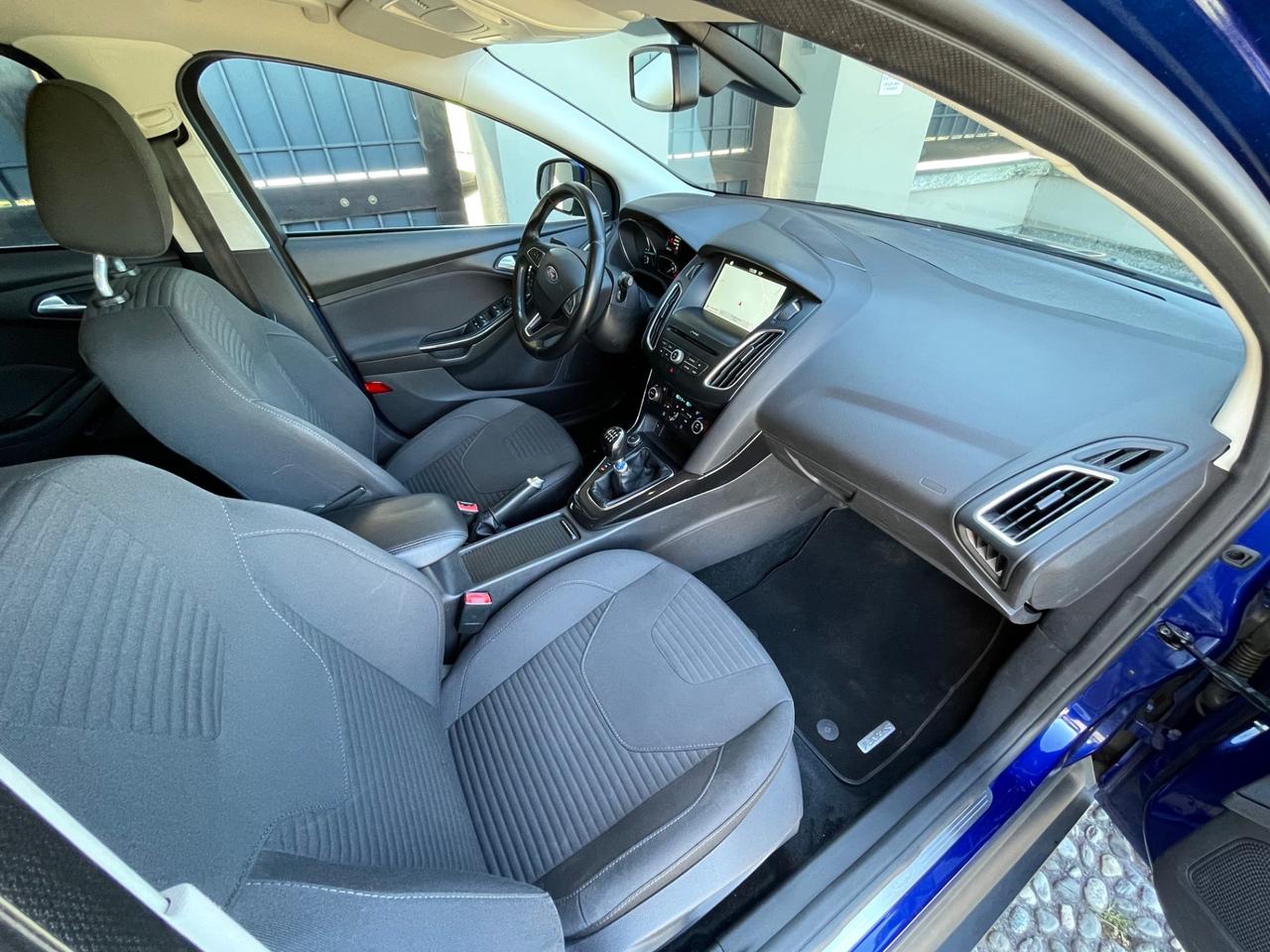 Ford Focus 1.5 TDCi 120 CV Titanium *SOLO 120000 KM*