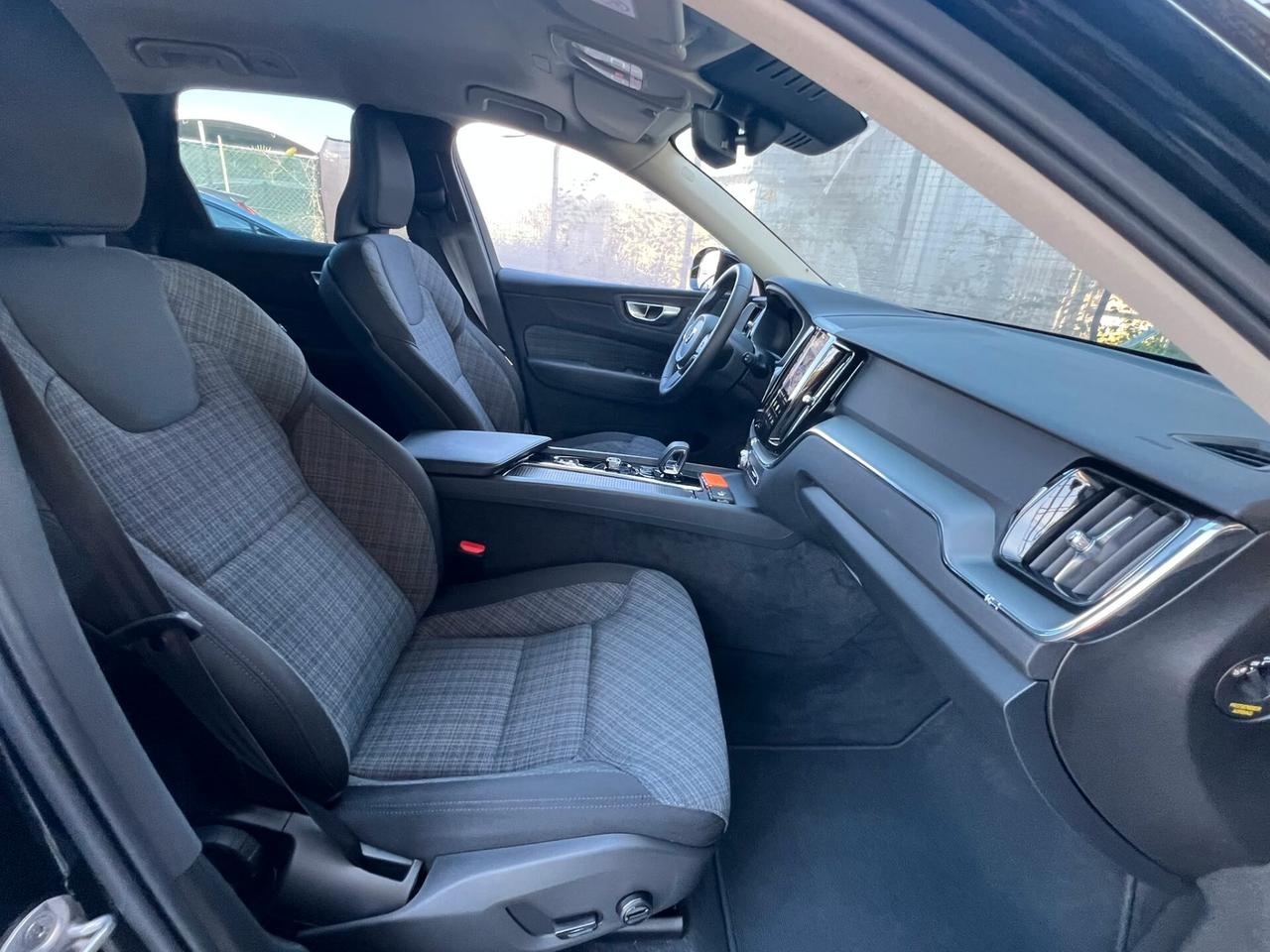 Volvo XC 60 XC60 B4 automatico Core
