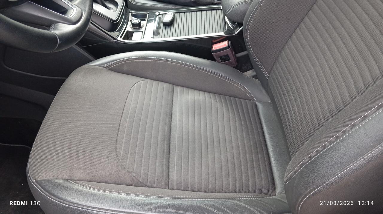 Ford Kuga 1.5 TDCI 120 CV S&S 2WD Powershift ST-Line