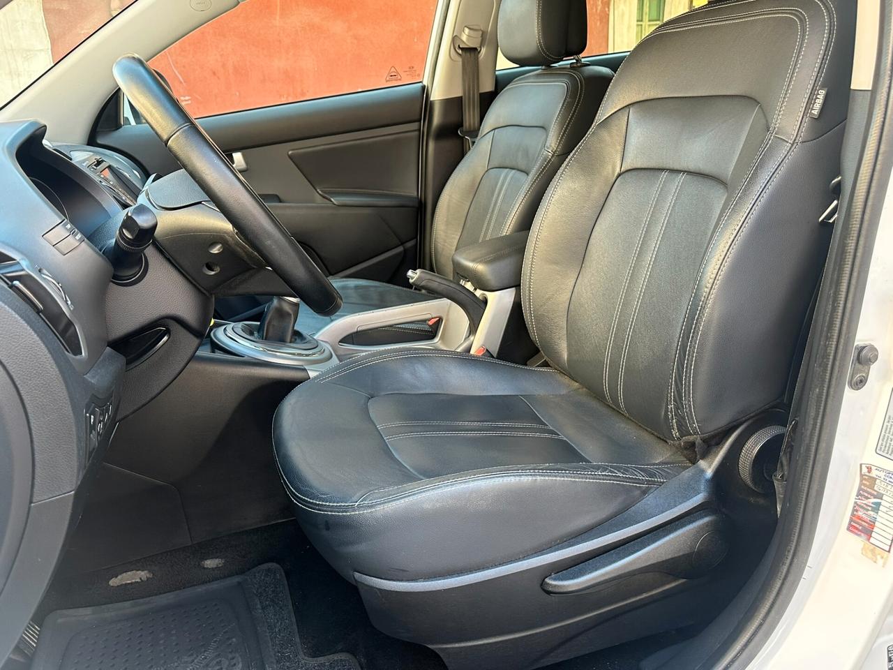 Kia Sportage 1.7 CRDI VGT 2WD high tech