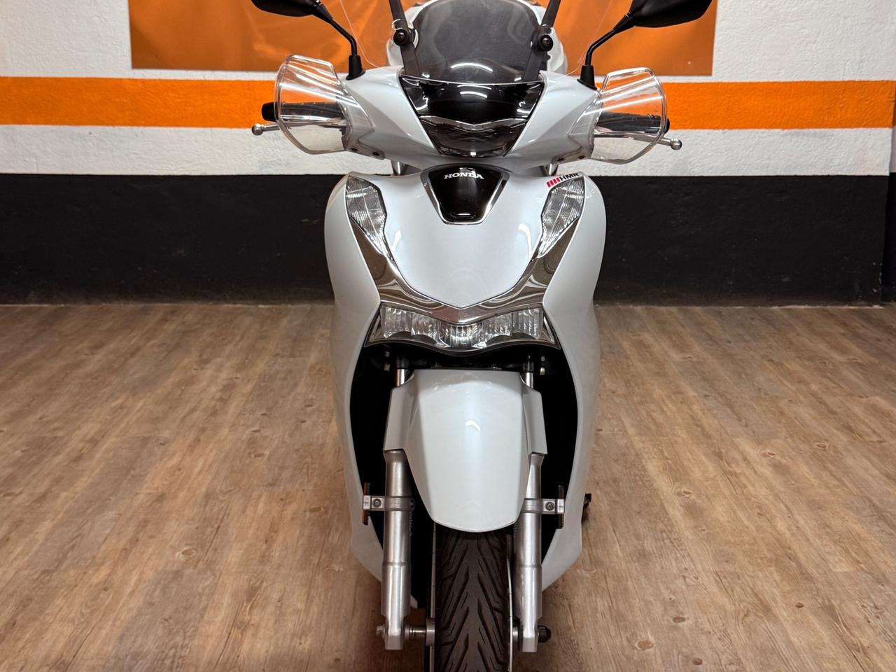 SPETTACOLARE HONDA SH 150 ABS UNICO PROPRIETARIO CON SOLI 6.415 KM