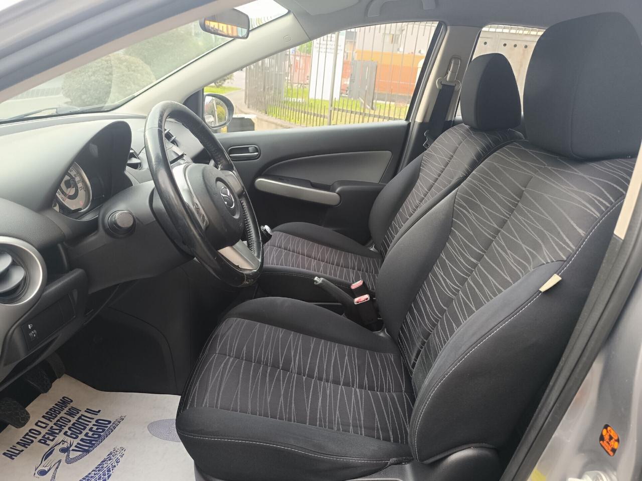 Mazda 2 1.3 75CV TRENDY CERCHI LEGA COMANDI AL VOLANTE
