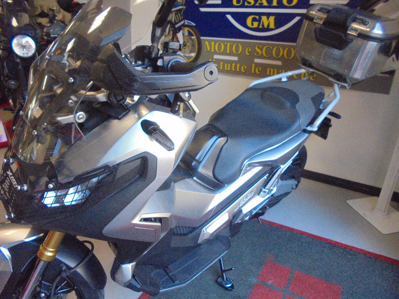 Honda X-ADV 750 TRAVEL EDITION