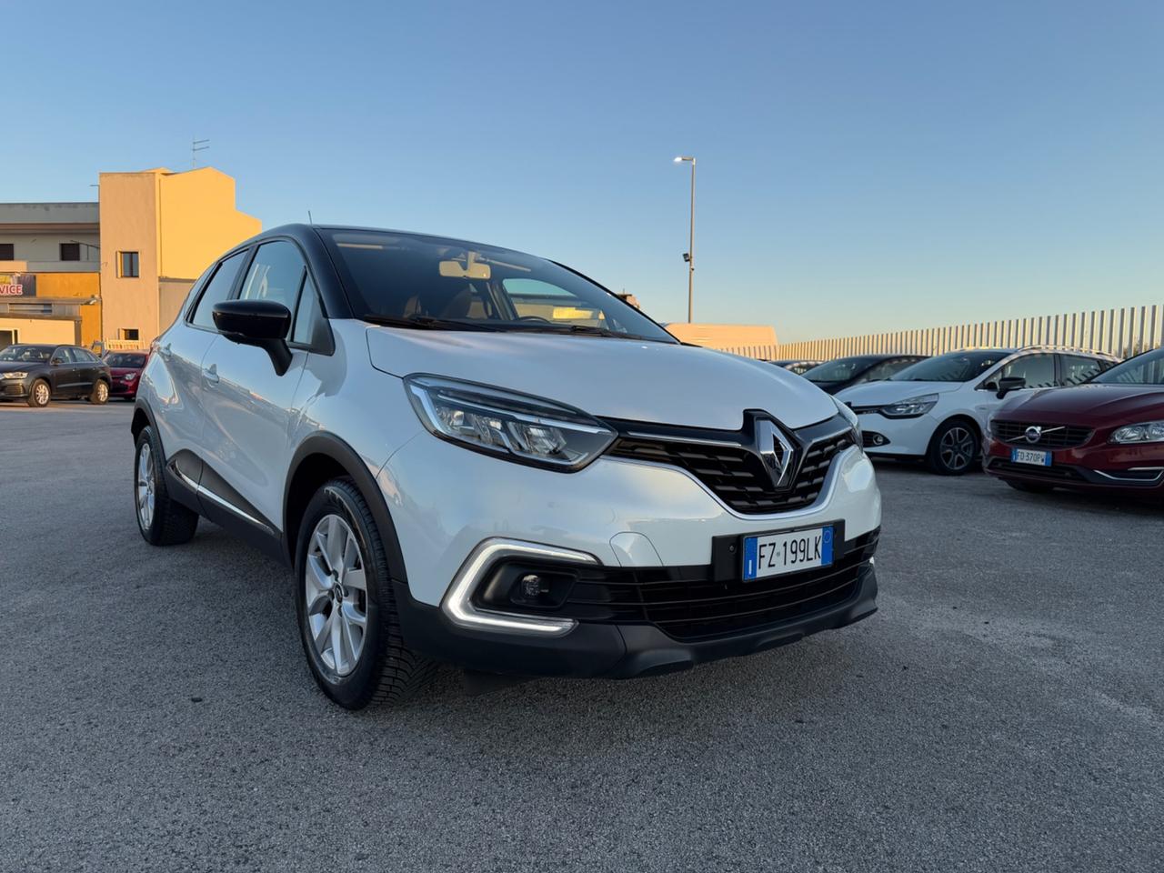 RENAULT CAPTUR TCE 90 CV FULL LED PERLATA MY20