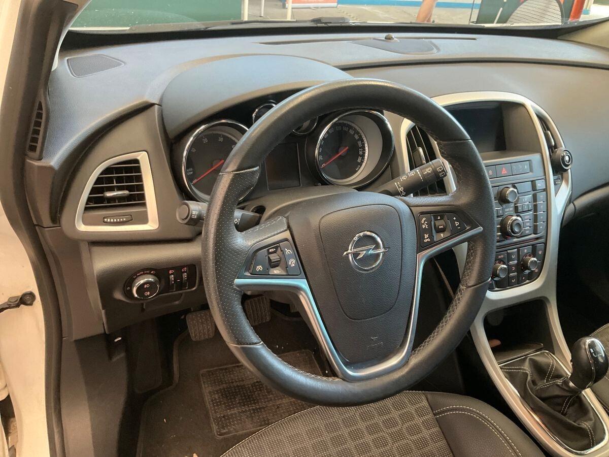 Opel Astra GTC 1.7 CDTI 130CV Cosmo E5B-IN ARRIVO!!!